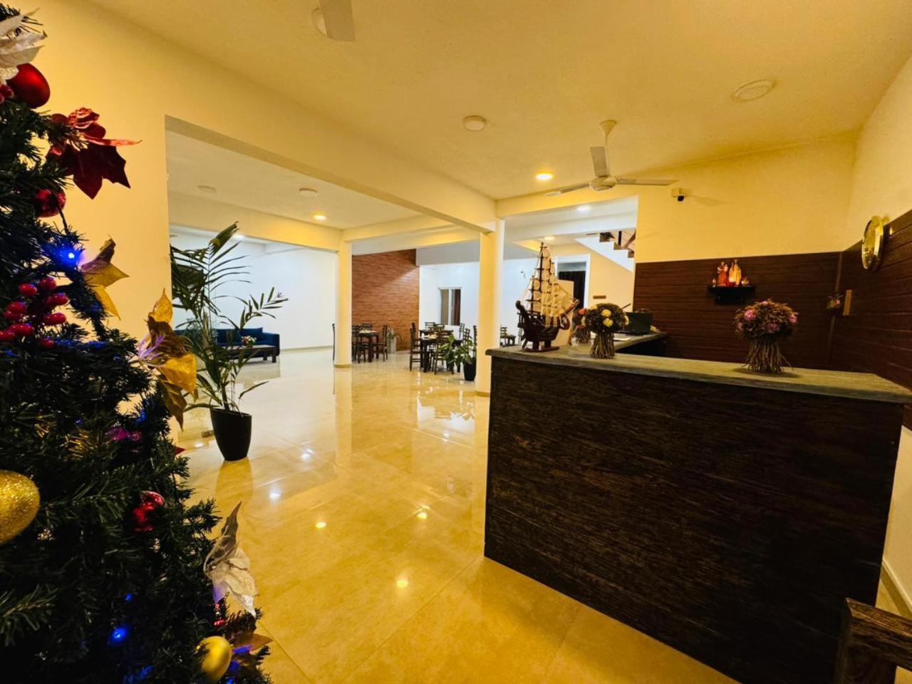 Lucky Transit Hotel - Katunayake Airport Exterior photo